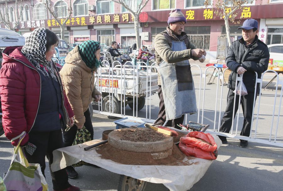 小生意哪里有卖（大哥在农村集市做生意日入四五百百）